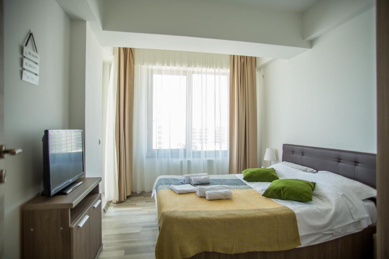 Bella Vista Summerland Mamaia Exterior photo
